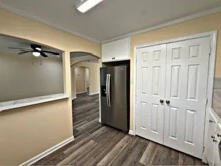 $1,800 | 310 West Houston Avenue, Pasadena, TX 77502