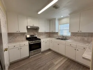 $1,800 | 310 West Houston Avenue, Pasadena, TX 77502