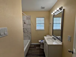 $1,800 | 310 West Houston Avenue, Pasadena, TX 77502