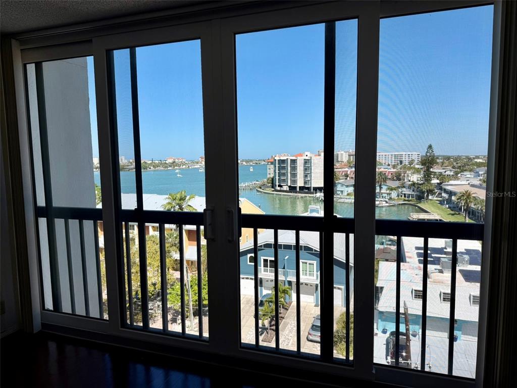255 Dolphin Point, Unit 710 Clearwater Beach, FL 33767 - Photo 6 of 28