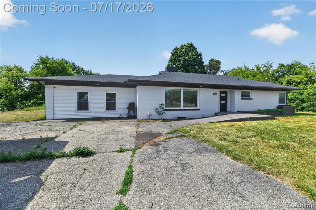 5200 Lapeer Road Burton, MI 48509 - Photo 37 of 43 Gallery Image 37