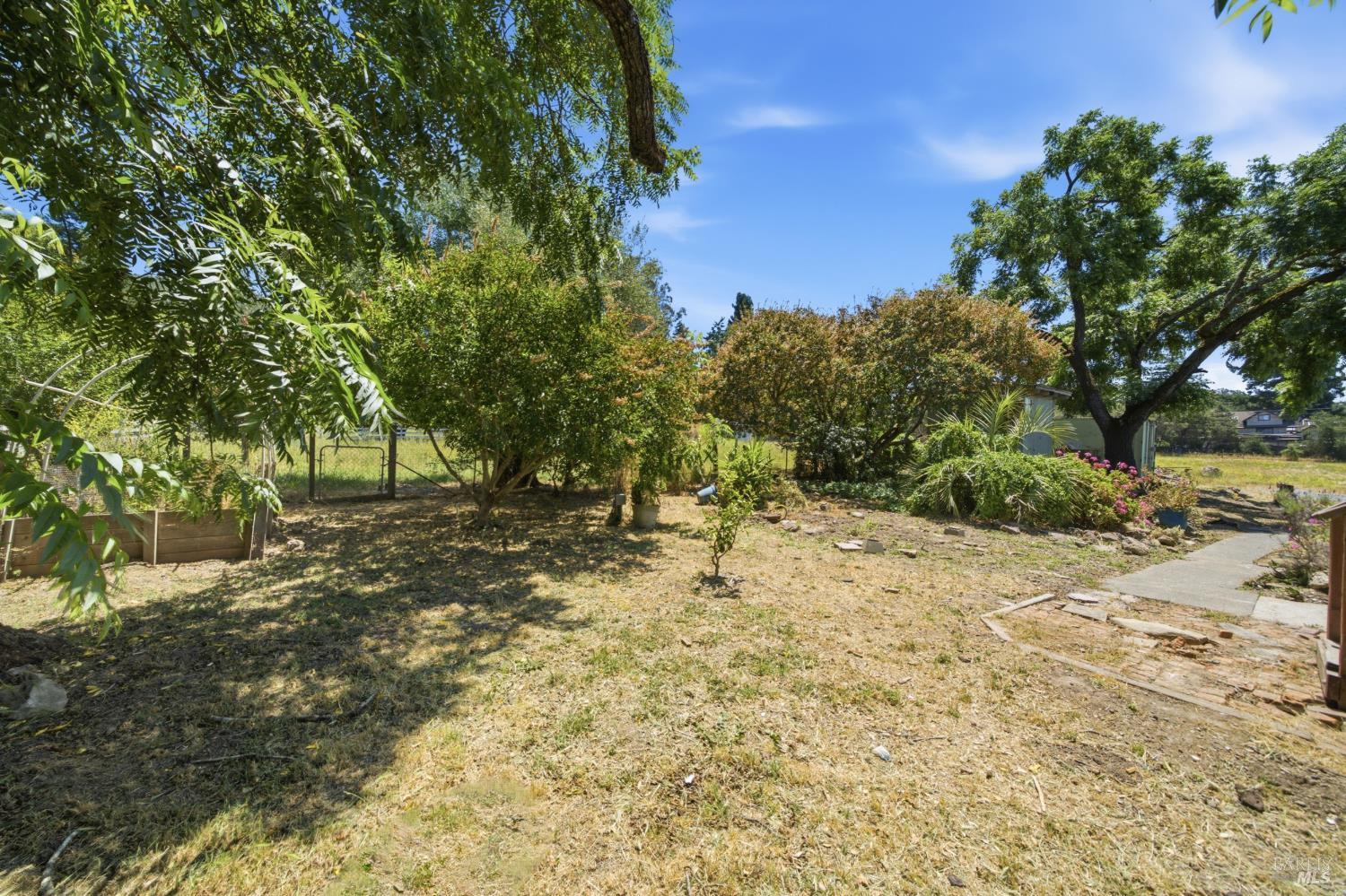 4570 Petaluma Hill Road Santa Rosa, CA 95404 - Photo 38 of 40