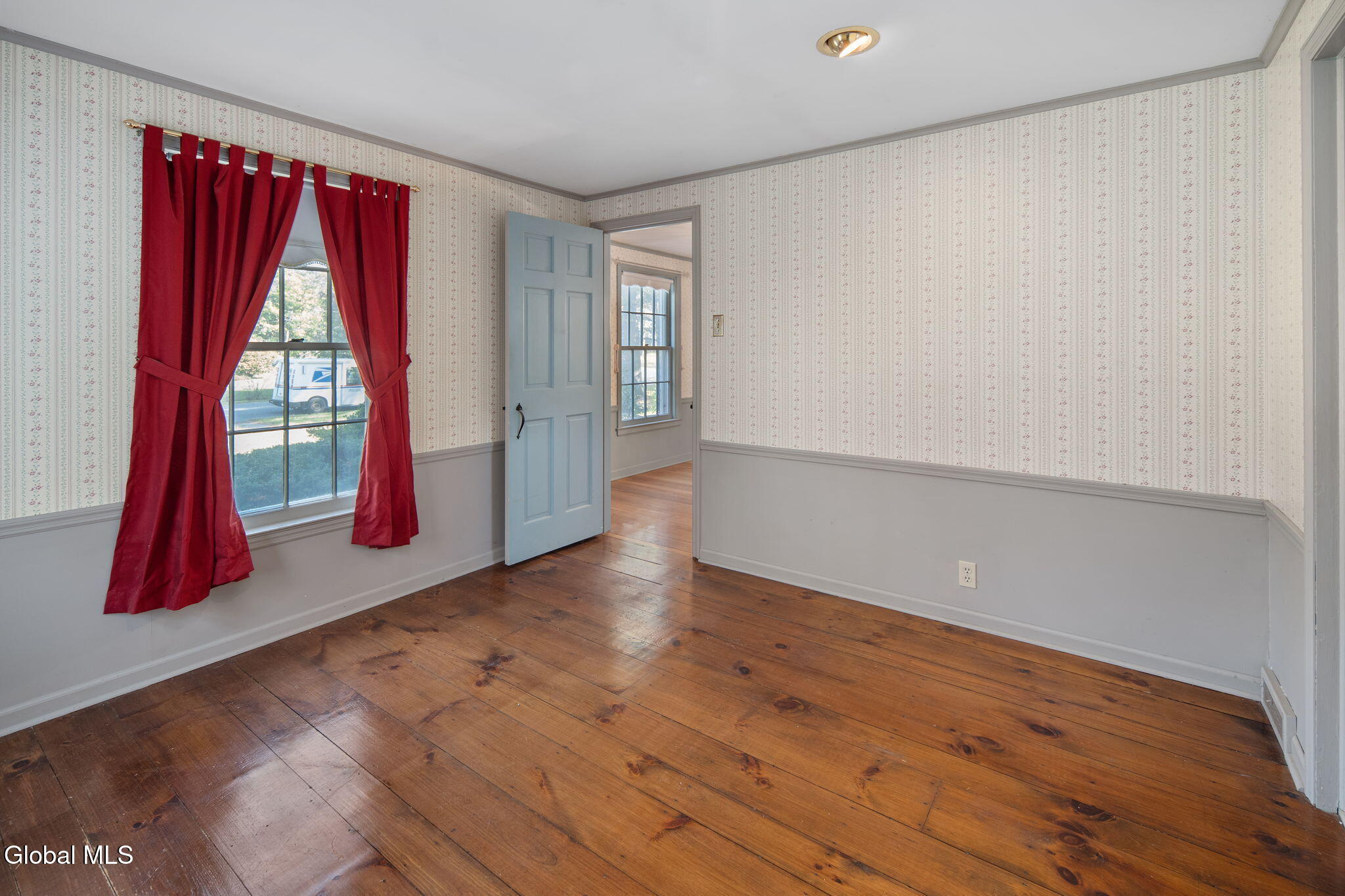 1918 Mayfair Road Niskayuna, NY 12309 - Photo 15 of 44 20-1918MayfairRd_17