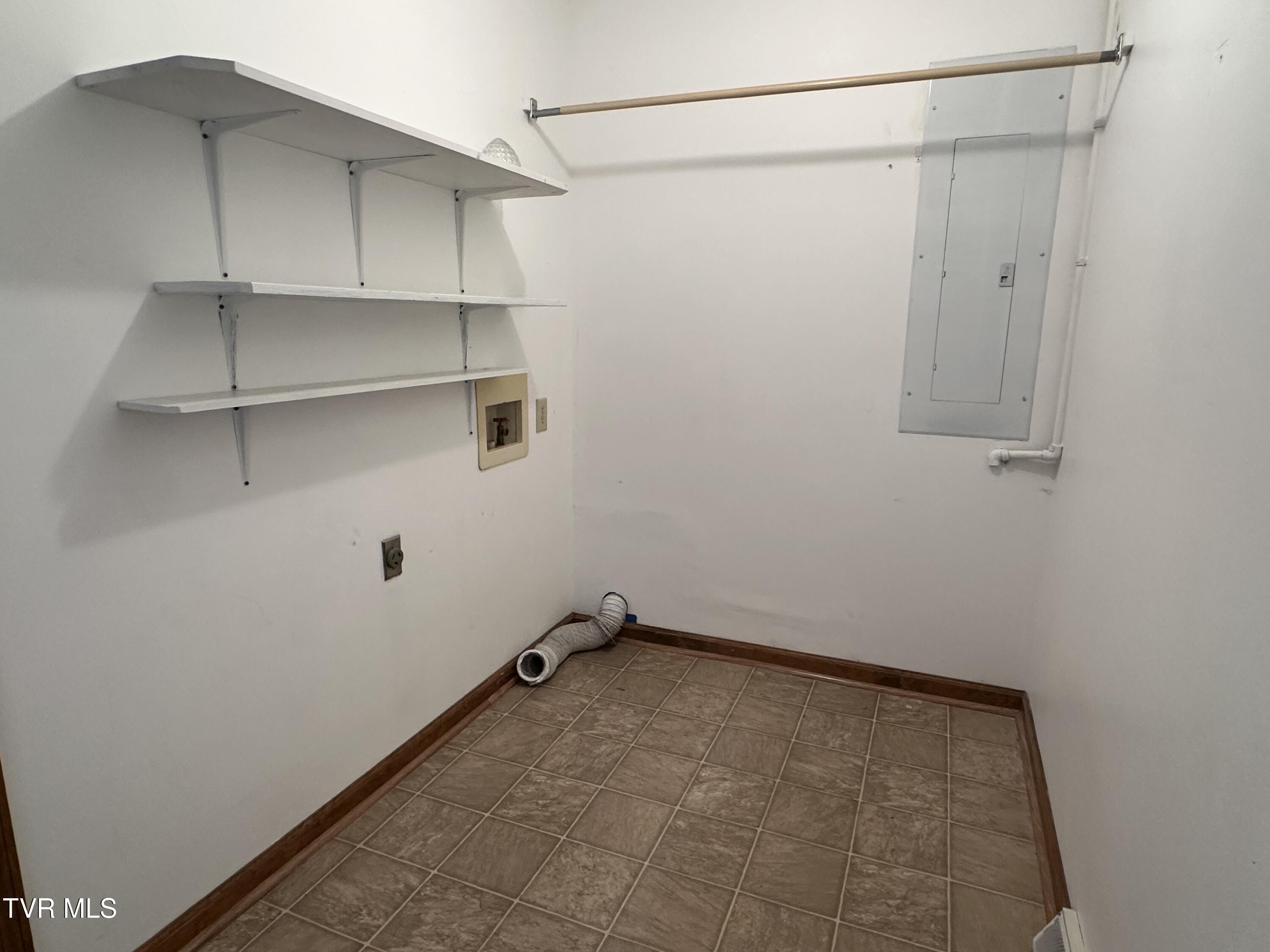 1726 Old Tusculum Road Greeneville, TN 37745 - Photo 23 of 38 IMG_4678