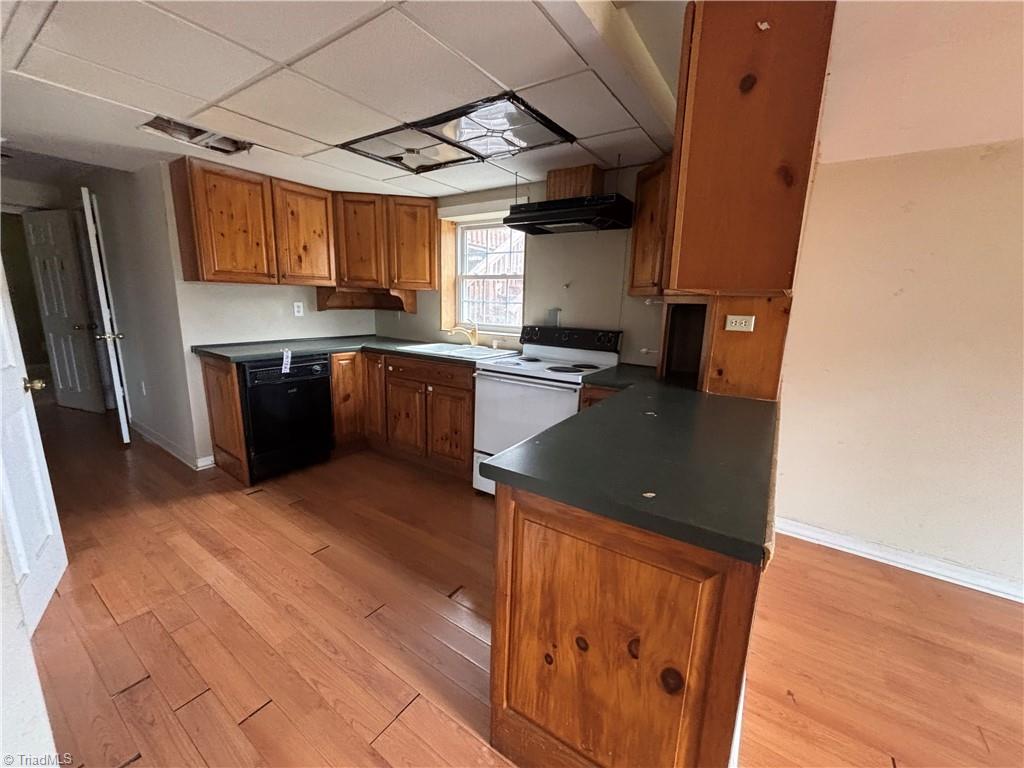 101 Hemlock Court King, NC 27021 - Photo 8 of 10 lower level kitchen