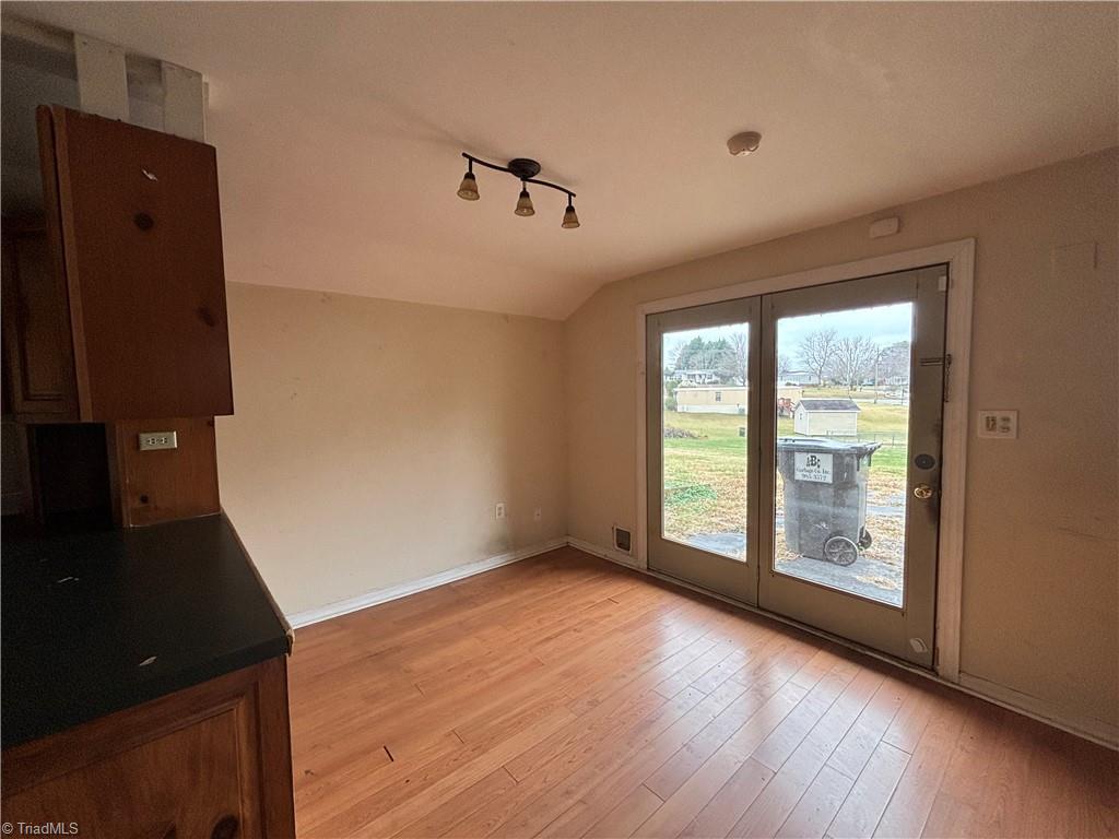 101 Hemlock Court King, NC 27021 - Photo 9 of 10 lower level breakast room