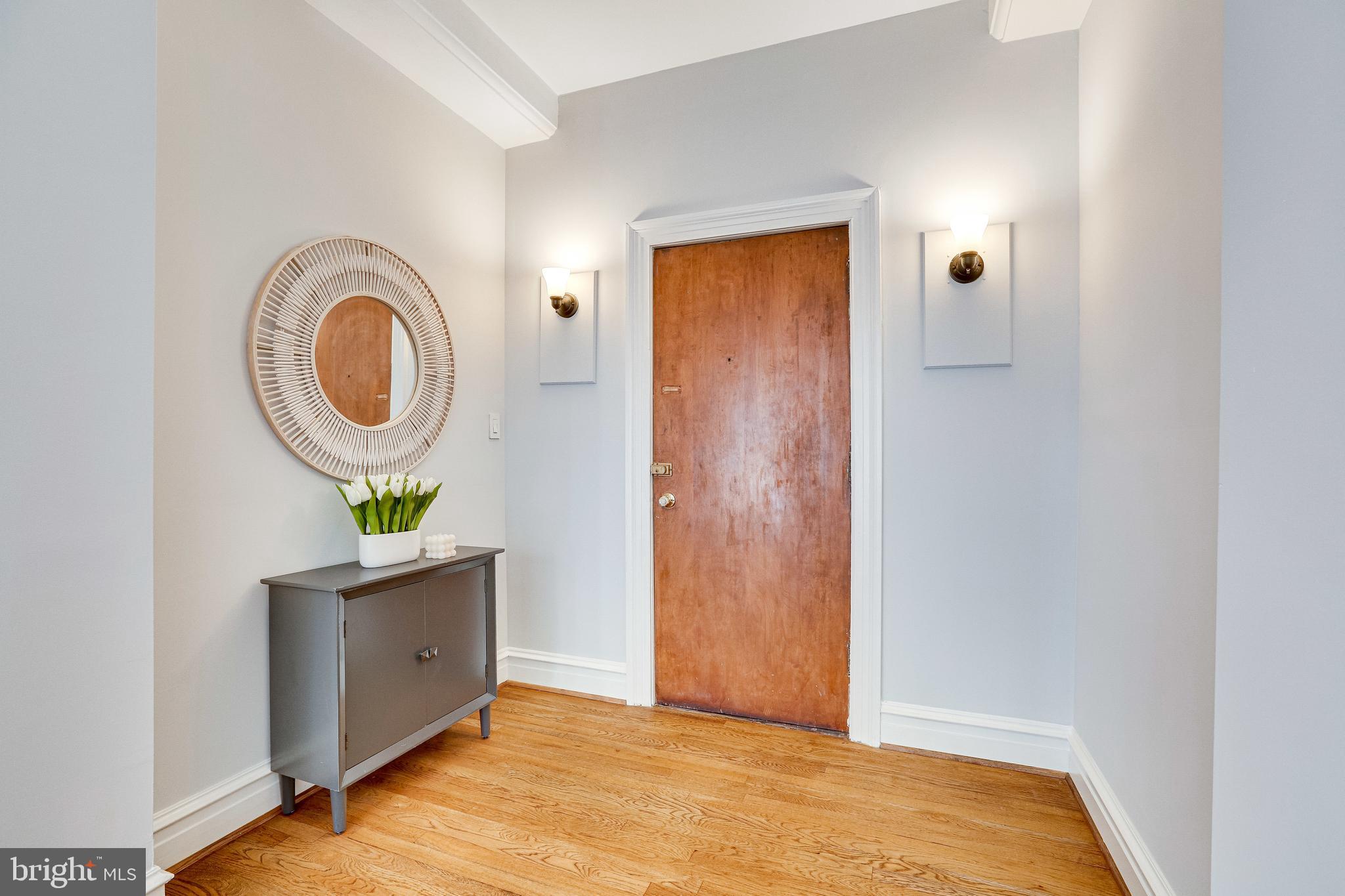 1514 17th Street Northwest, Unit 107 Washington, DC 20036 - Photo 6 of 63 Inviting foyer