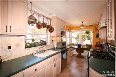 626 Oak Street Santa Rosa, CA 95404 - Photo 4 of 12 Gallery Image 4