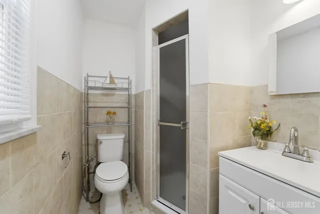 $1,125,000 | 21 Lincoln Parkway, Bayonne, NJ 07002