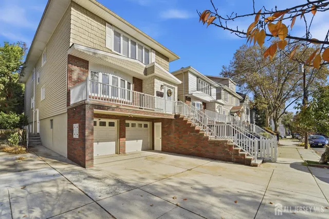 $1,125,000 | 21 Lincoln Parkway, Bayonne, NJ 07002