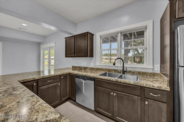 $1,725,000 | 227 Gazebo Court, Wilmington, NC 28409