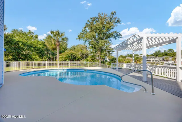 $1,725,000 | 227 Gazebo Court, Wilmington, NC 28409