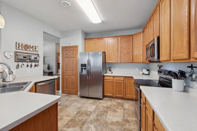 $300,000 | 14307 Banyan Lane, Rosemount, MN 55068