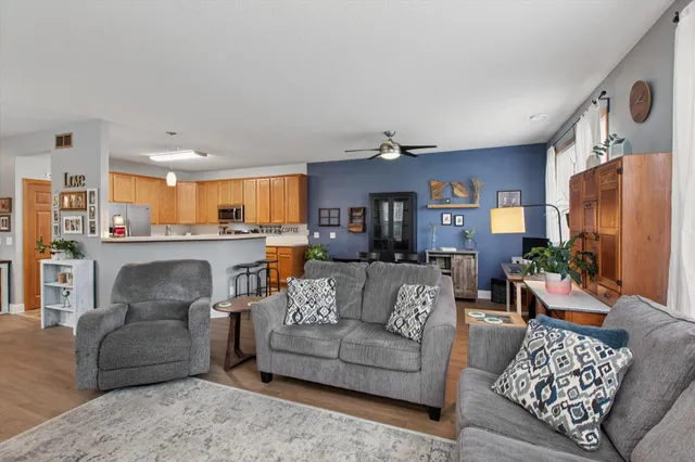 $300,000 | 14307 Banyan Lane, Rosemount, MN 55068