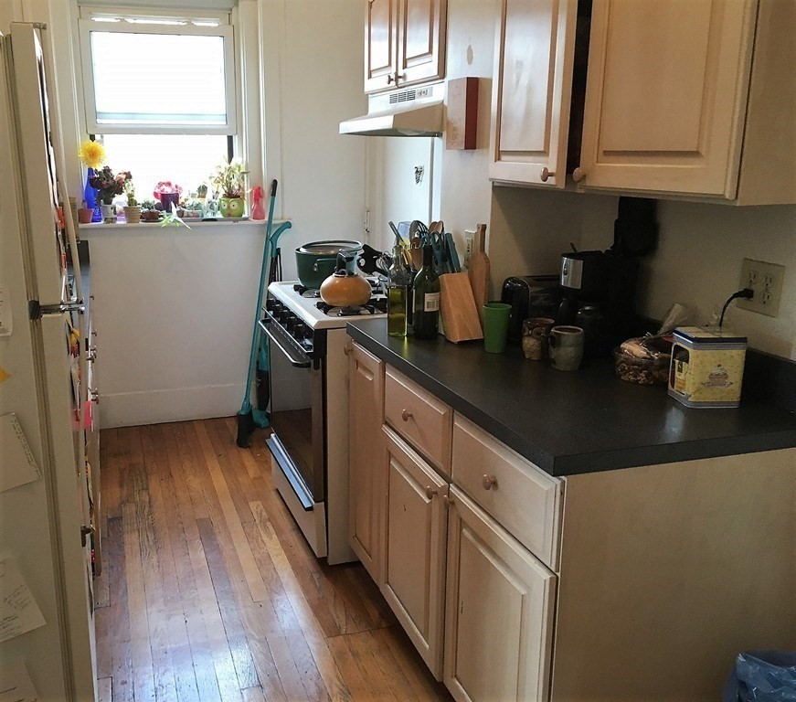 586 Washington Street, Unit 6 Brookline, MA 02446 - Photo 3 of 9