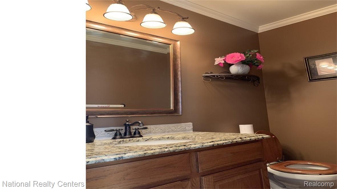 2856 Manorwood Road Troy, MI 48085 - Photo 19 of 22 7.jpg