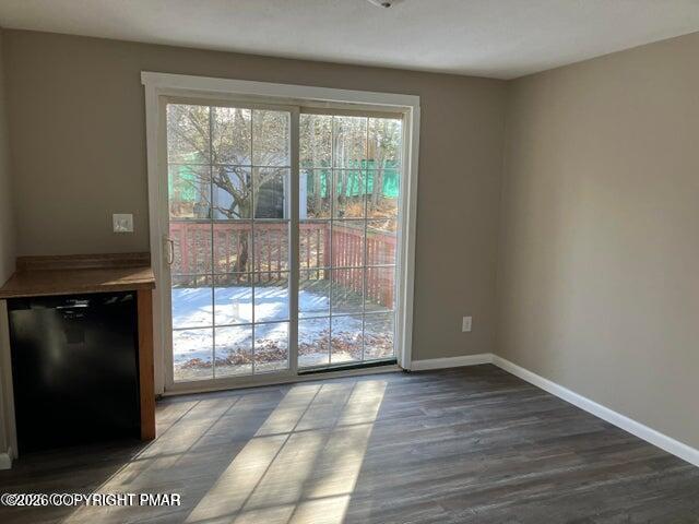 82 Shortridge Road Albrightsville, PA 18210 - Photo 2 of 4 82 shortridge dining