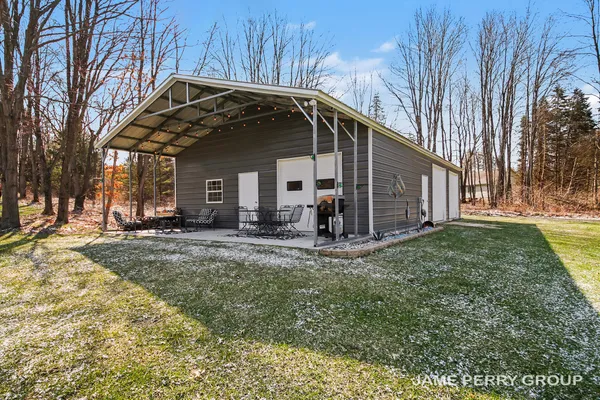 $475,000 | 13061 Spruce Ridge Road, Gowen, MI 49326