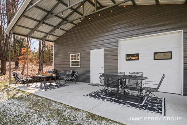 $475,000 | 13061 Spruce Ridge Road, Gowen, MI 49326