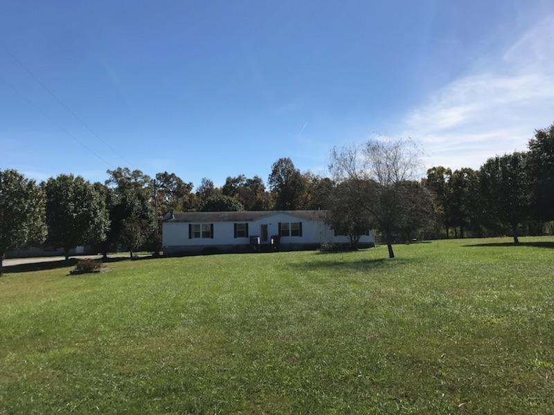 296 Lawson Road Crossville, TN 38571 - Photo 3 of 32 IMG_2183