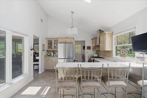 $1,851,000 | 121 Montauk Highway, Quogue, NY 11959