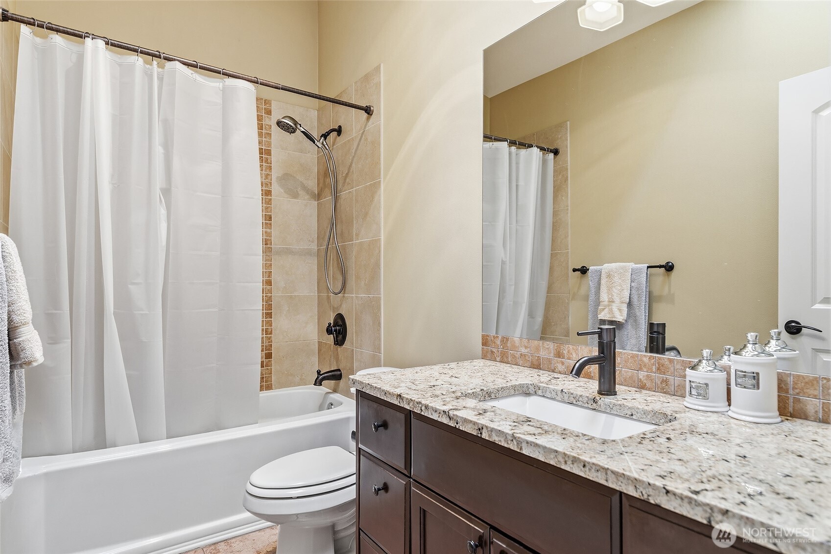 3633 Evanston Avenue North, Unit B Seattle, WA 98103 - Photo 22 of 29