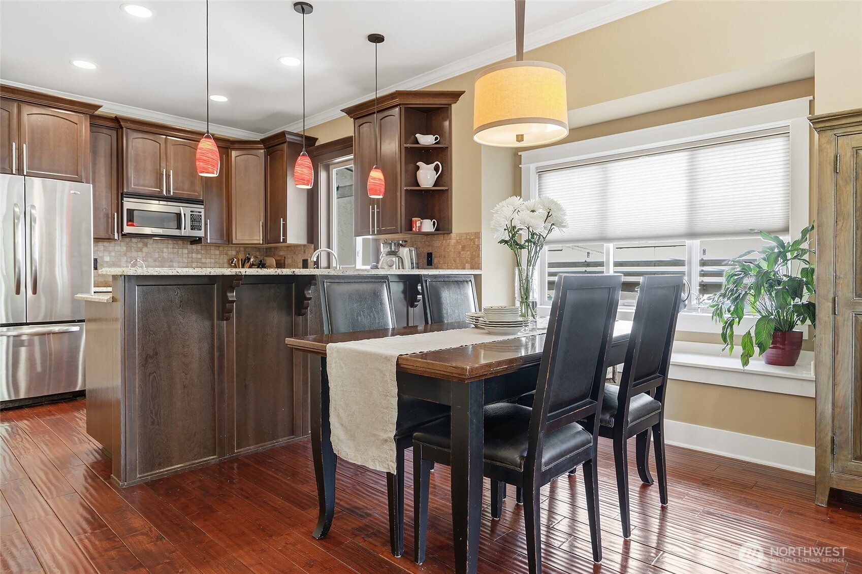 3633 Evanston Avenue North, Unit B Seattle, WA 98103 - Photo 9 of 29