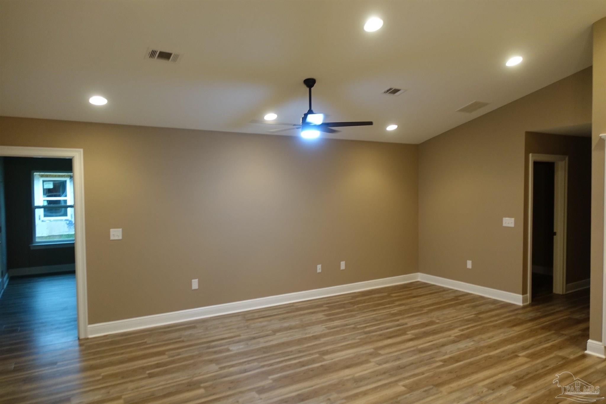 10423 Tanton Road Pensacola, FL 32506 - Photo 7 of 26