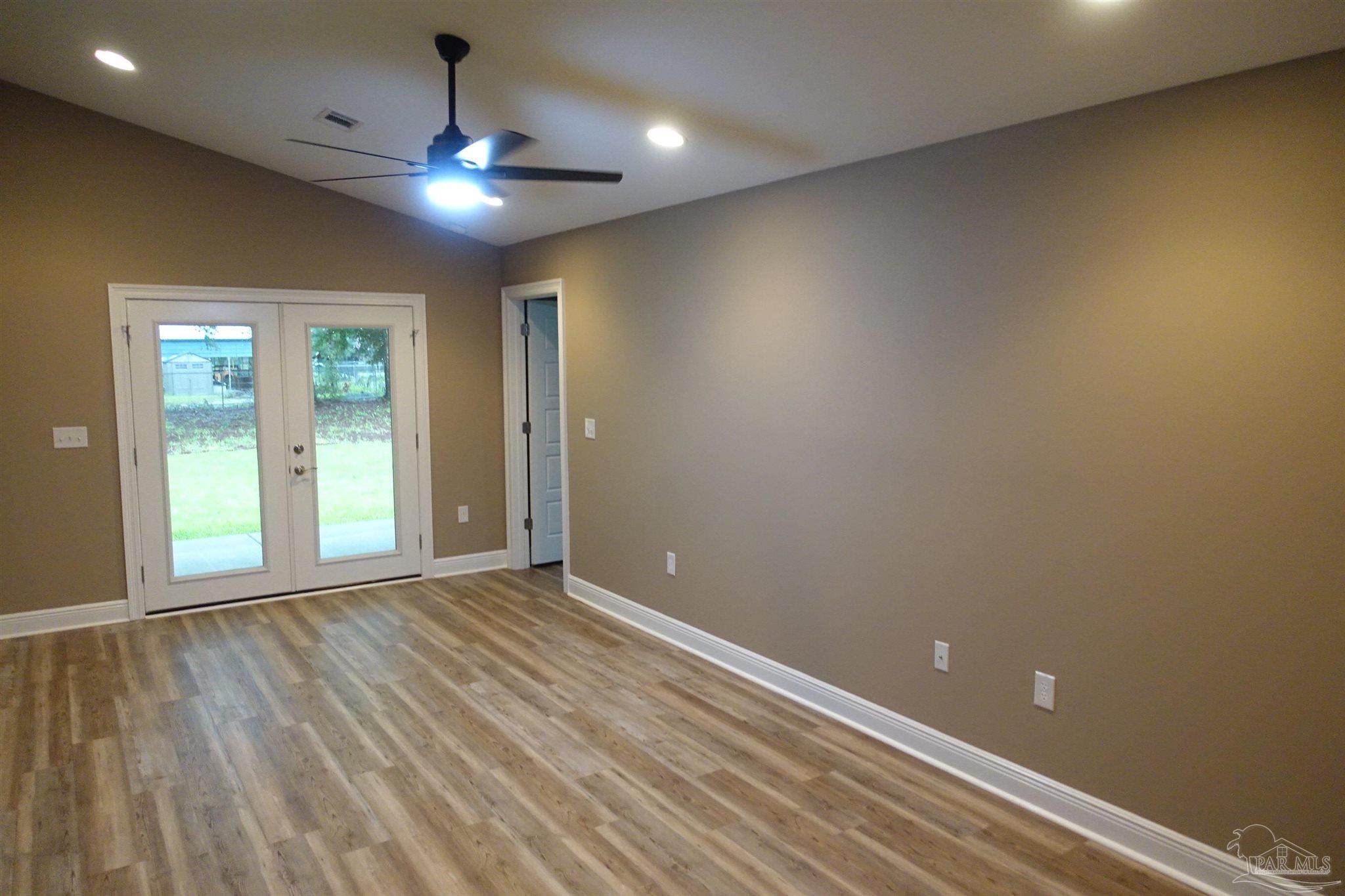 10423 Tanton Road Pensacola, FL 32506 - Photo 8 of 26