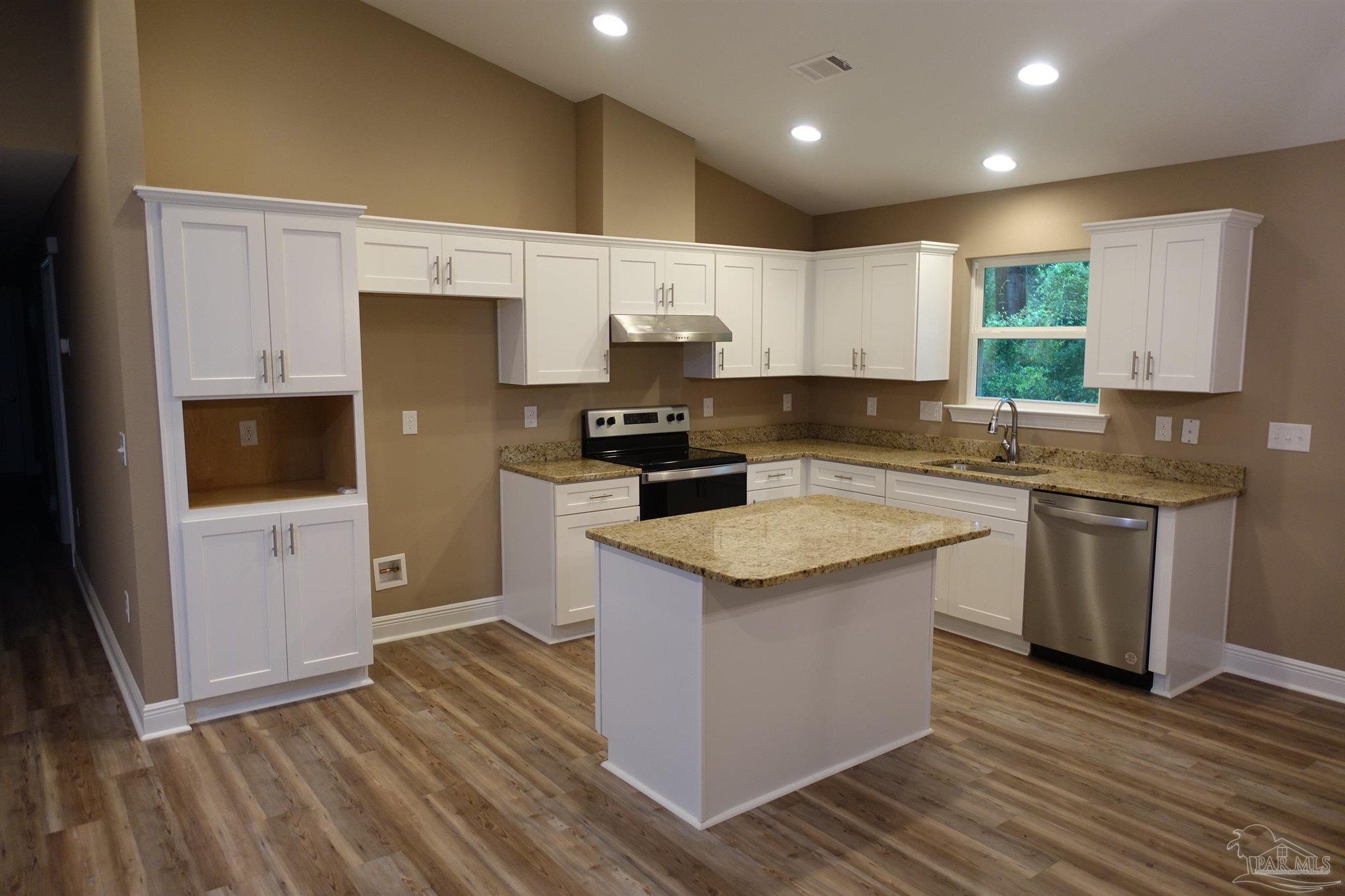 10423 Tanton Road Pensacola, FL 32506 - Photo 9 of 26