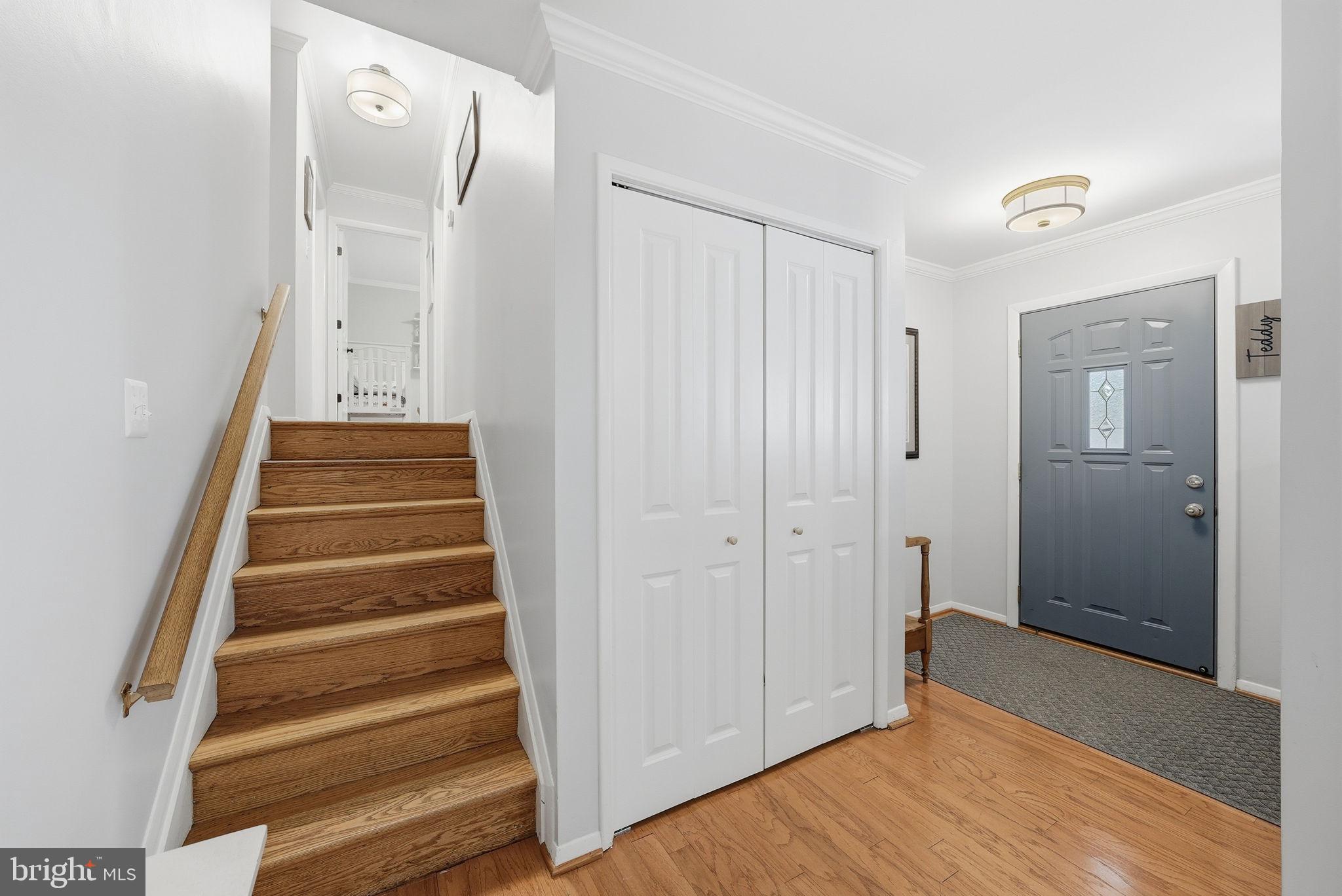 7523 June Street Springfield, VA 22150 - Photo 20 of 41 Stairs to Upper Level