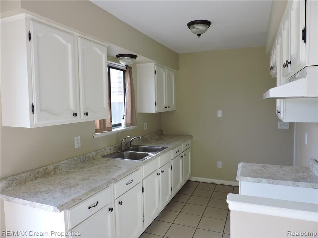 5757 Crandall Road Howell, MI 48855 - Photo 6 of 20 DSCN1158.JPG
