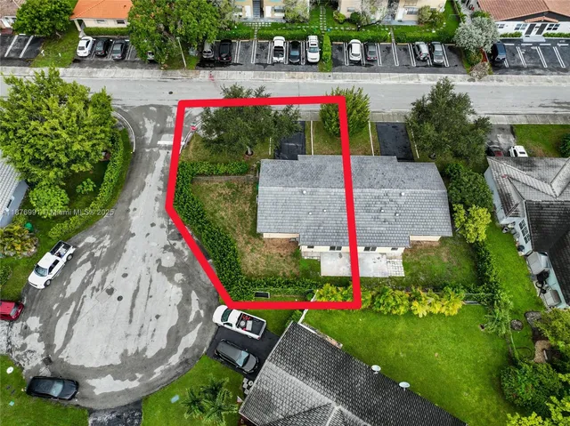 $2,590 | 7516 Northwest 44th Court, Unit B, Coral Springs, FL 33065