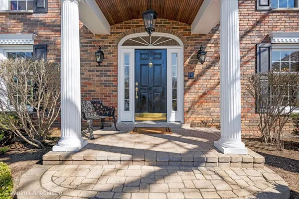 $1,250,000 | 20685 North Meadow Court, Deer Park, IL 60010