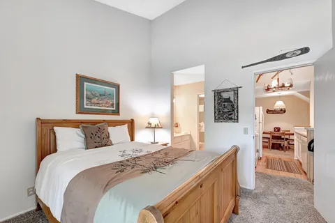 $649,000 | 261 Lakeview Boulevard, Unit 54, Mammoth Lakes, CA 93546