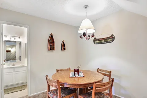 $649,000 | 261 Lakeview Boulevard, Unit 54, Mammoth Lakes, CA 93546