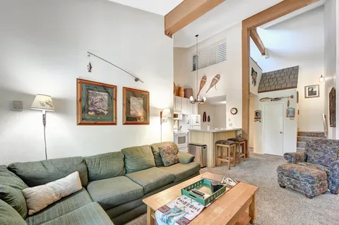 $649,000 | 261 Lakeview Boulevard, Unit 54, Mammoth Lakes, CA 93546