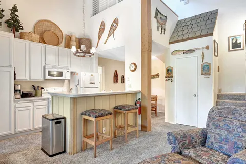 $649,000 | 261 Lakeview Boulevard, Unit 54, Mammoth Lakes, CA 93546