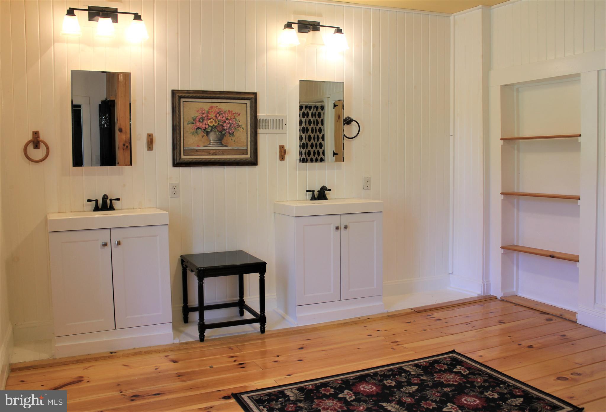 461 Paradise Road Aberdeen, MD 21001 - Photo 29 of 78 Master BA w/ built-in shelves & separate vanities