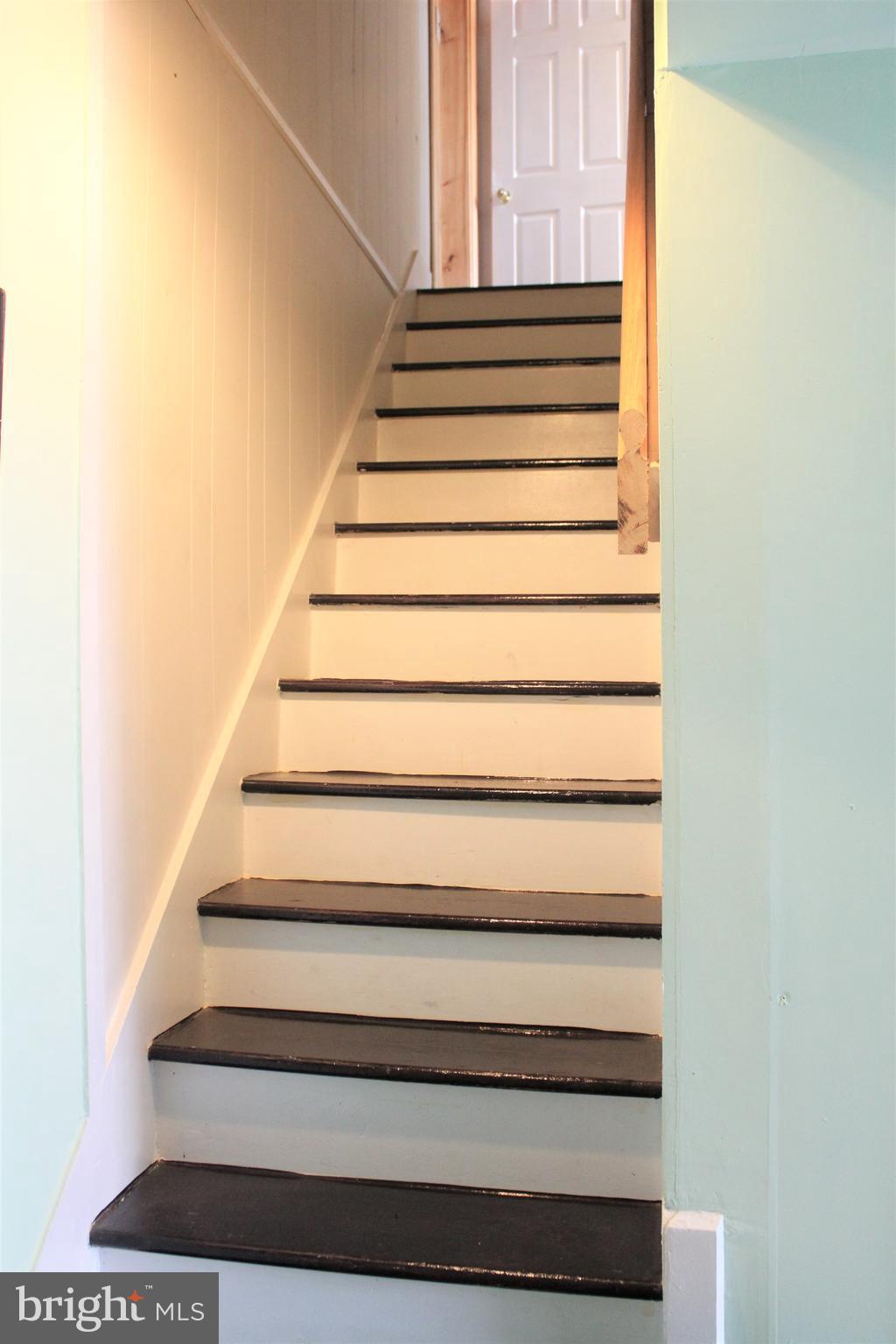 461 Paradise Road Aberdeen, MD 21001 - Photo 42 of 78 Butlers Stairs. Another unique & historicalfeature