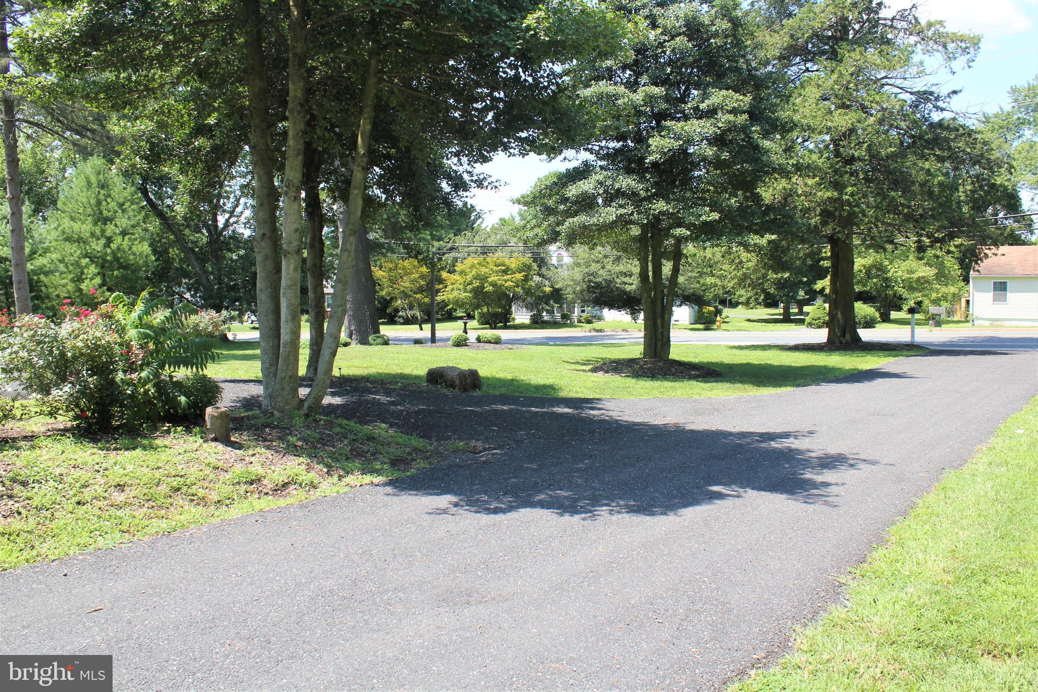 461 Paradise Road Aberdeen, MD 21001 - Photo 6 of 78 Long Driveway...
