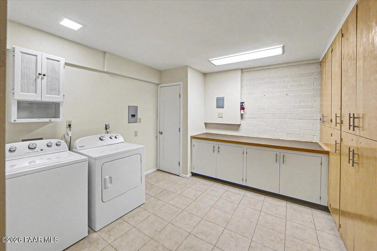 2182 West Mountain Laurel Road Prescott, AZ 86303 - Photo 14 of 25 Laundry Room - Downstairs