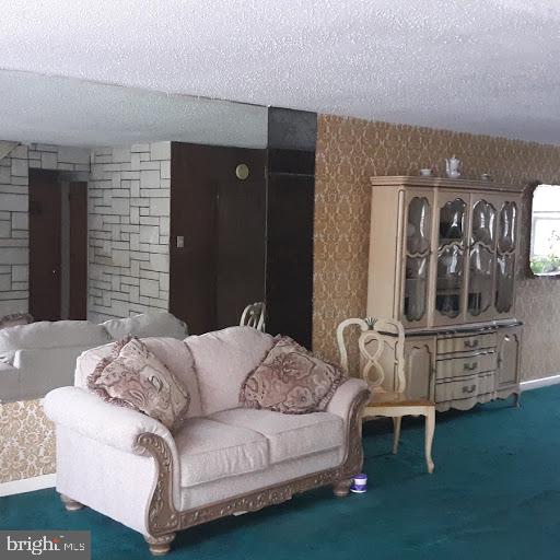 11705 Millbrook Road Philadelphia, PA 19154 - Photo 6 of 12 Gallery Image 6