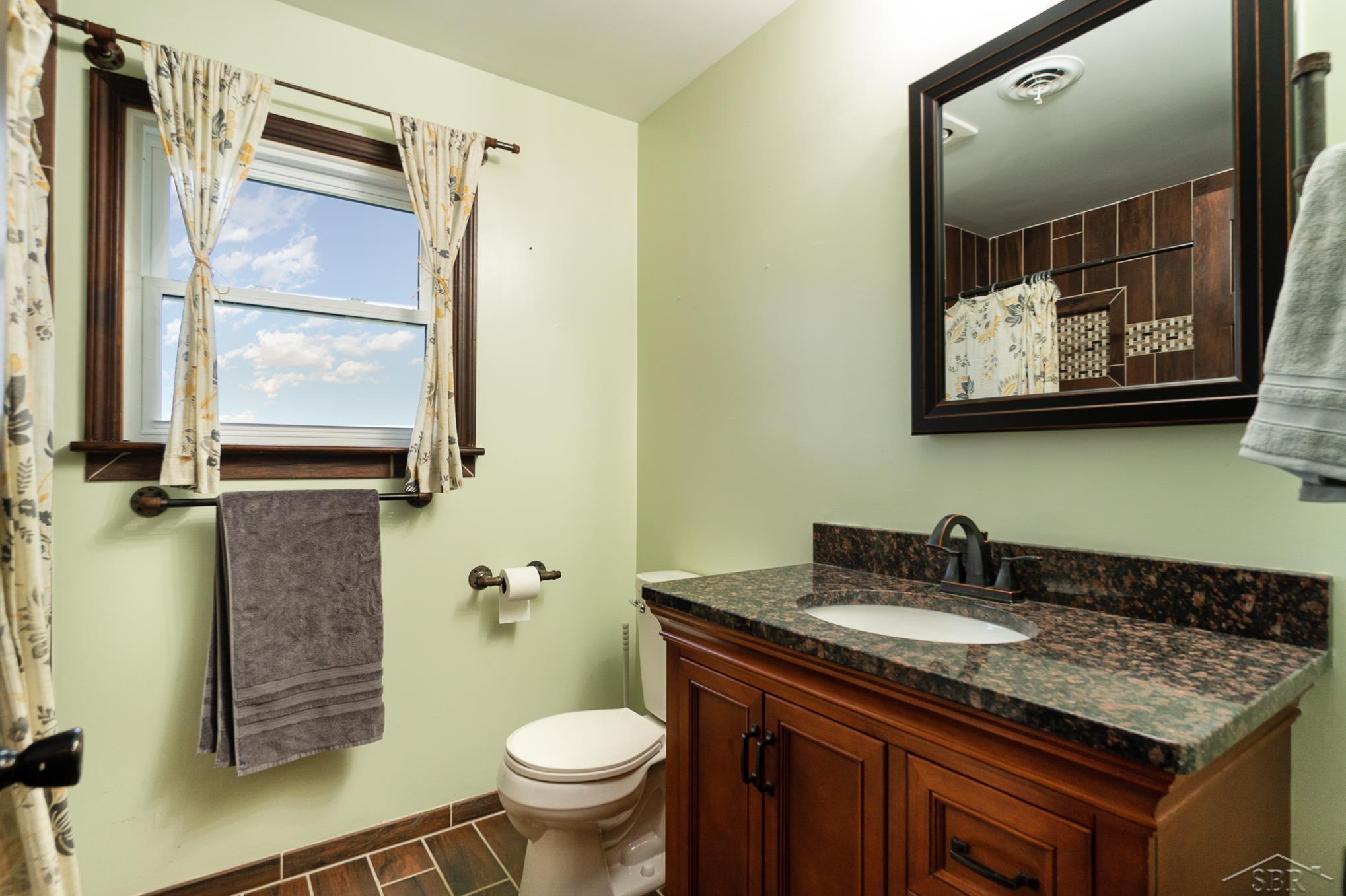 17295 Geddes Road Hemlock, MI 48626 - Photo 11 of 30 50098933-10.JPG
