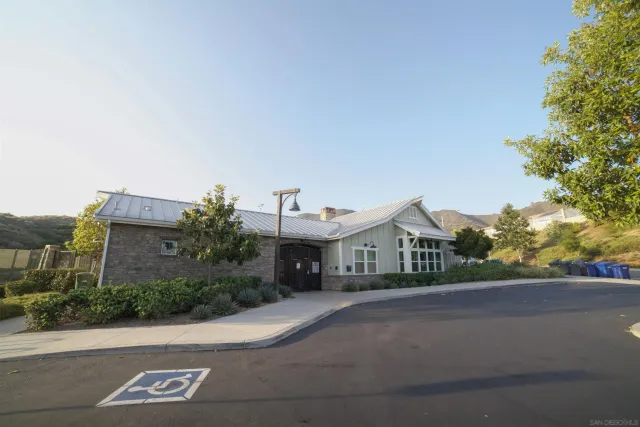 $867,000 | 35875 Esperia Way, Fallbrook, CA 92028