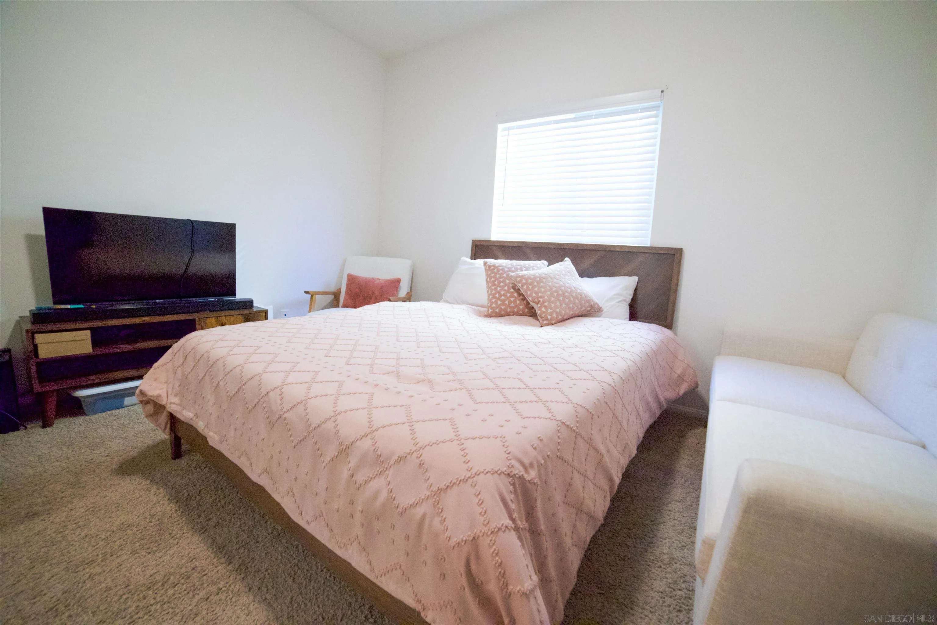 35875 Esperia Way Fallbrook, CA 92028 - Photo 7 of 23