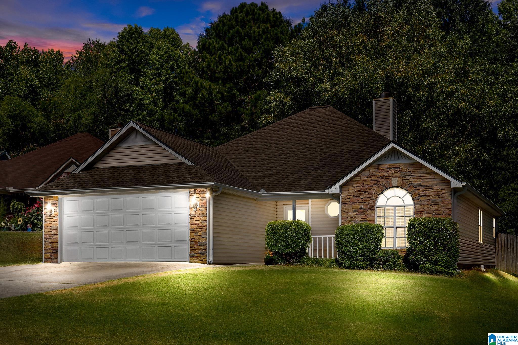 152 Lake Terrace Alabaster, AL 35007 - Photo 4 of 23