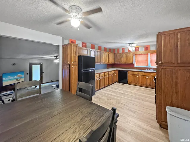 $189,500 | 606 North Maple Street, Mount Sterling, IL 62353