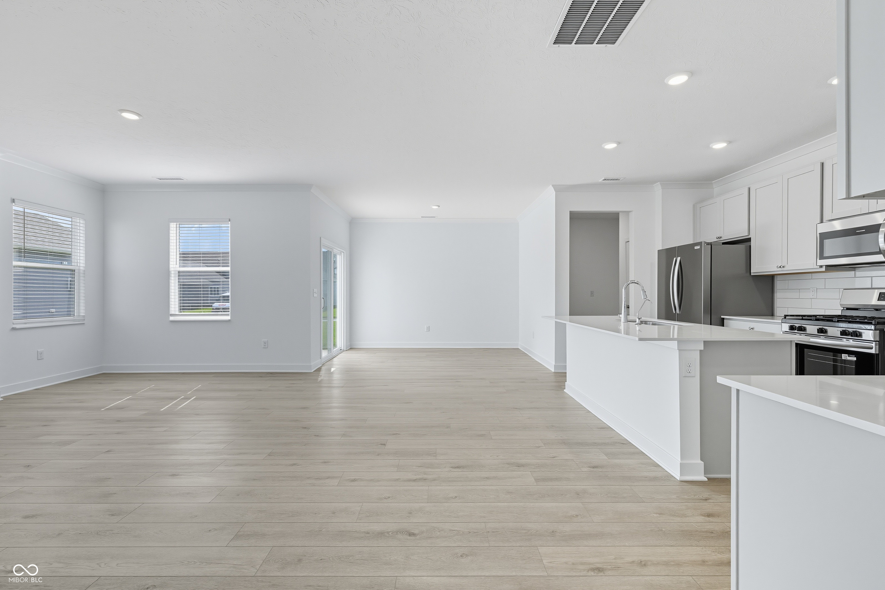 15395 Alperton Road Fishers, IN 46037 - Photo 11 of 45