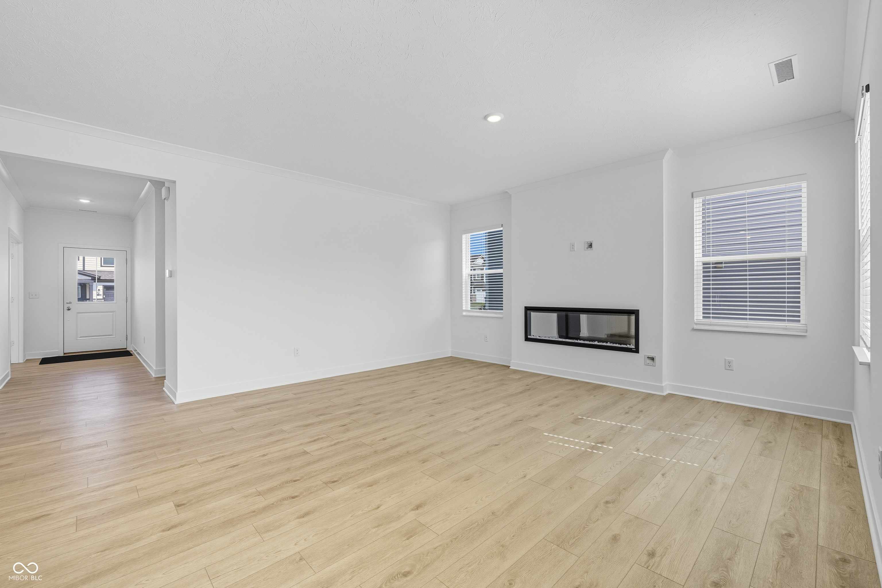 15395 Alperton Road Fishers, IN 46037 - Photo 14 of 45